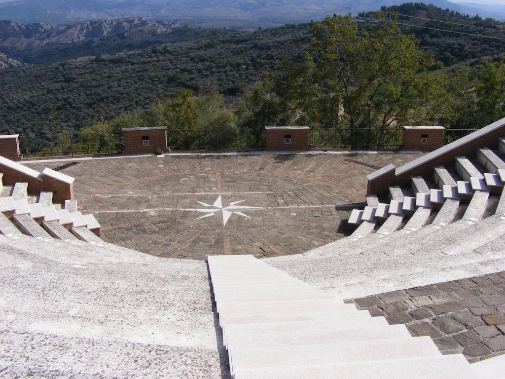 Casa Vacanze Isabella Aliano Buitenkant foto